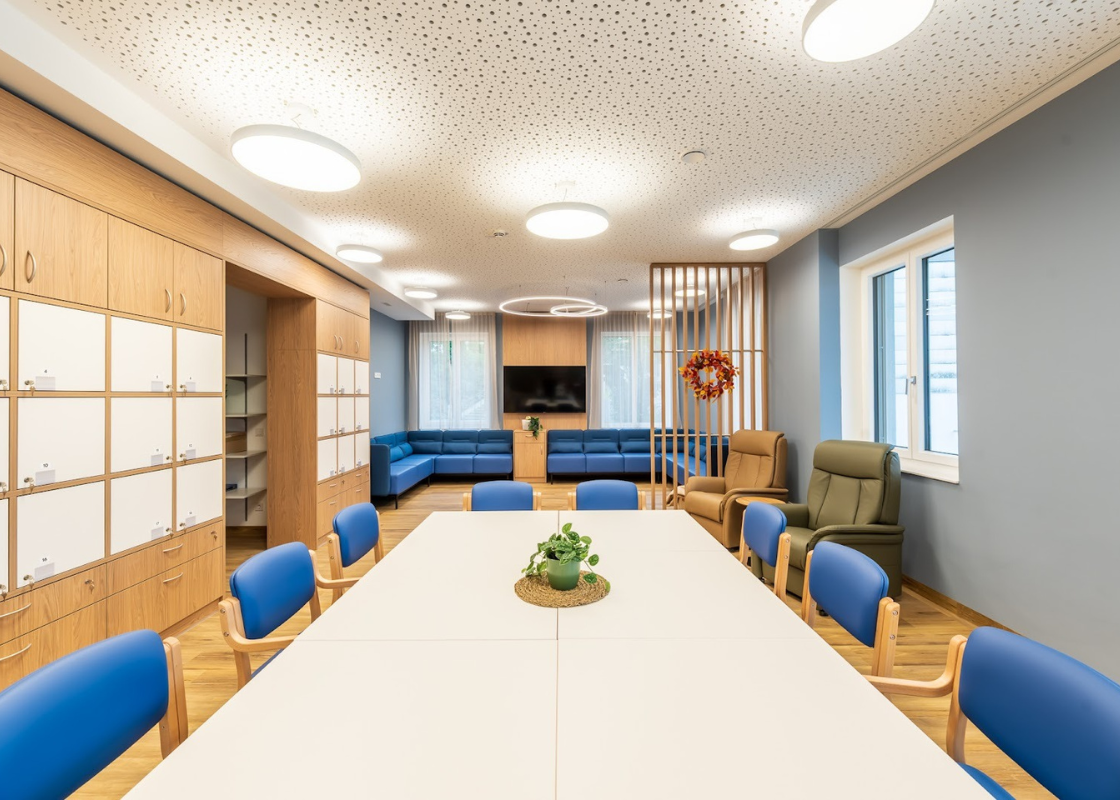 sillas-para-residencia-de-ancianos-3