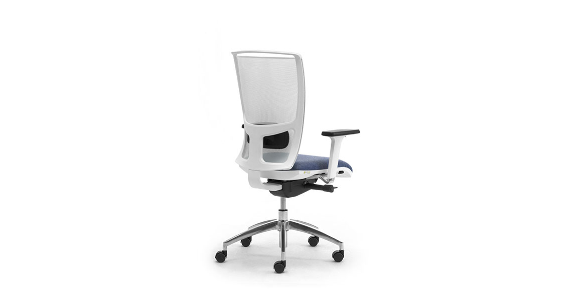 silla-de-oficina-blanca-con-diseno-moderno-cometa-w-img-07